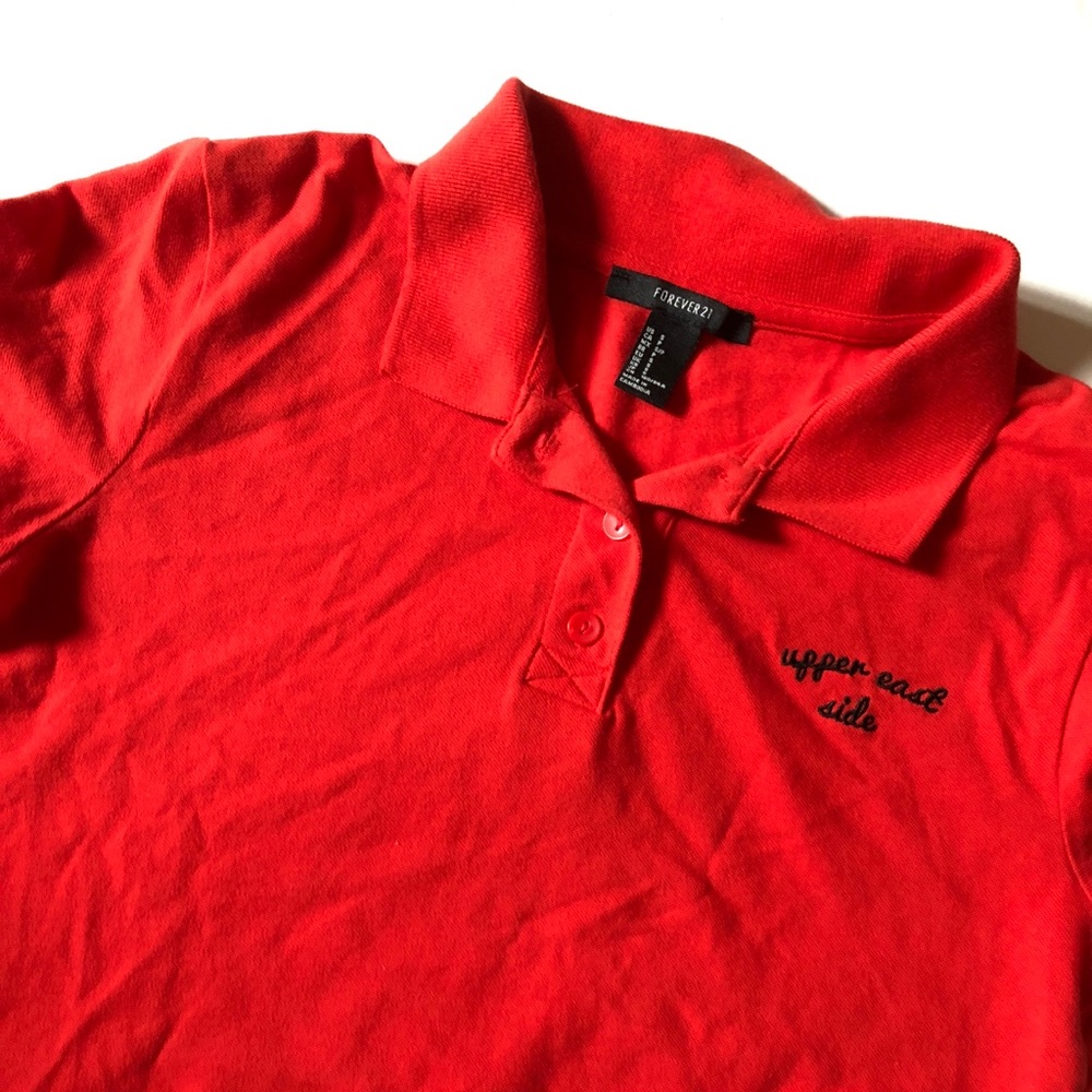 red collar shirt